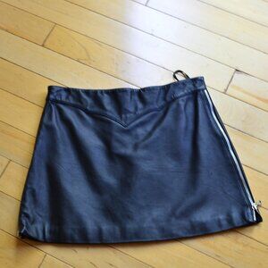 First Genuine Leather A-Line Skirt Size 12 Black
